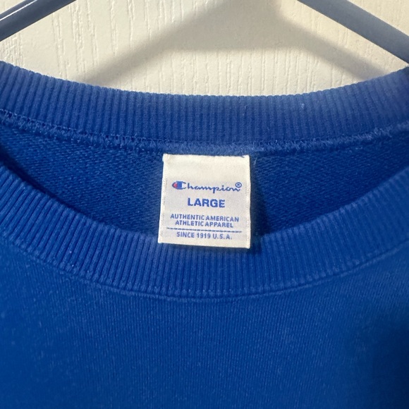 CHAMPION CREWNECK - Picture 3 of 4